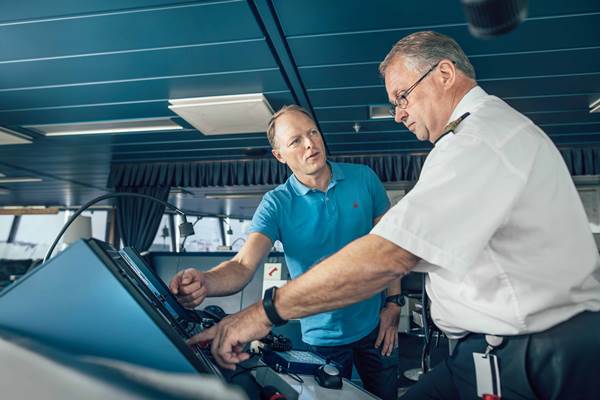 Stena Line introduces first AI-assisted vessel)